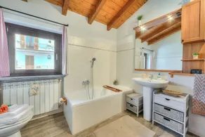 Miralago Lake View & Private Garden - Happy Rentals - Image 4