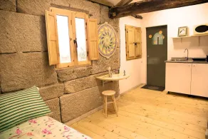 Iris Studio 10 min walk from the river beach - Image 5