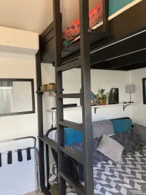 Modern Tiny House - Image 4