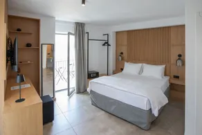 Griffin Luxury Suites in Heraklion Center - Image 4