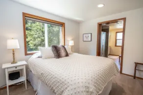 Cabin in the Woods- Family Friendly, Private Hot Tub - Image 4