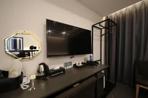 THE M HOTEL - Image 4