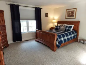 Spacious vacation house with game room close to North Conway and outlets. - Image 4
