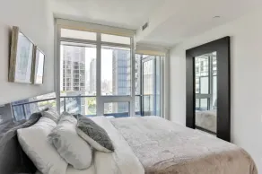 ⭐Modern Luxury King 1BD⭐ by Rogers Centre, CN Tower - Image 3