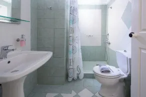 SUMMER HOLIDAY APARTMENT VERY CLOSE TO CRYSTAL WATER SANDY BEACH - Image 2