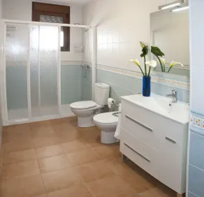 Villa La Noria, 15 Pers, Pool, view of the ocean and the Andalusian mountains - Image 3