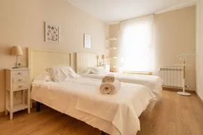Beatiful 3 bedroom apartment with swimming pool. - Image 4