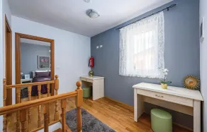 Nice Home In Lovrecica - Image 5
