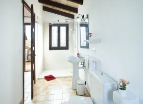 Owl Booking Villa Santuiri - Exclusive Holidays - Image 4