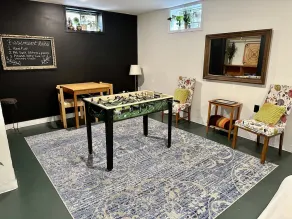 Family Fun, Spacious, Clean, Central Location, 2nd Family Room, Game Room - Image 2
