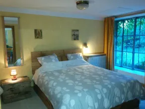 Elegante apartamento, rodeado de hermosos jardines.<br> - Image 3