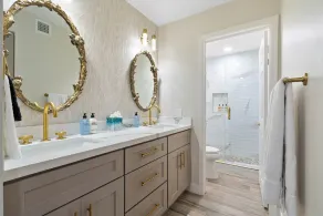 Experience Scottsdale Mi Casa: a cozy 3-bedroom condo in vibrant Old Town! - Image 2