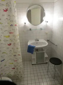 Large three-room apartment with 2 bathrooms for a maximum of 8 people - Image 2