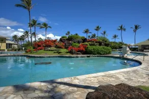 Ocean Front’s Top End Unit;  Partial Ocean View in Lanai; 1 minute walk to Beach - Image 3