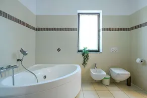 Comfortable accommodation in a quiet place - Image 3