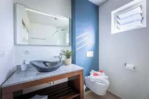 Garden View Deluxe Suite - Image 2