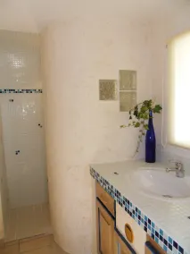 Pretty little duplex house - Image 2