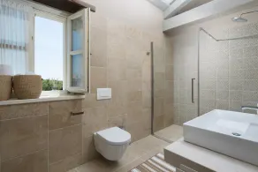 Luxuriöse Villa, 8 Personen, Pool, Whirlpool,  gepflegtes Garten, Meerblick - Image 4
