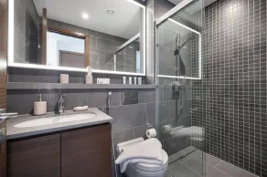 Luxurious Crest Tower Suites By Hostiva- Burj View - Image 2