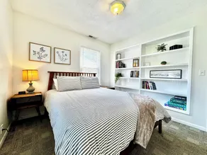 This house is a 2 bedroom(s), 1 bathrooms, located in Marion, IN. - Image 4