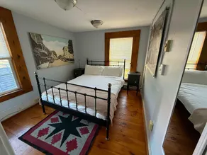 2BR Pet-Friendly Walk to Cafes Trails & Wineries - Image 5