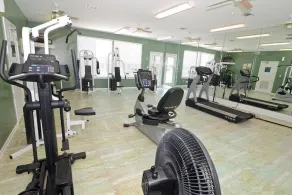 Cozy Condo Near Baseball Fields and Zoo- Pool | Tennis Courts | Pickleball - Image 2