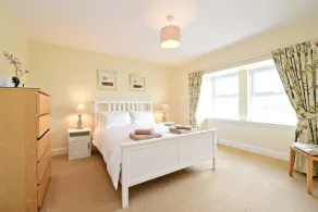 HAWTHORN HOUSE - spacious home set amidst lush gardens & rolling countryside - Image 3
