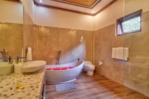 Villa Rama Rama – A Huge Private Hilltop Spa Retreat with Stunning Views - Image 4