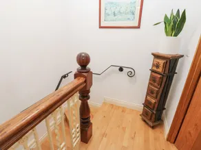 Hivewood Cottage - Image 4