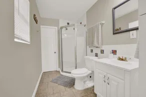 Two Spaces in One Main House and Guest House 25 Min to PCB - Image 2