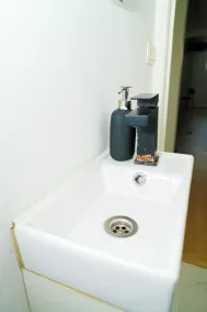 Cozy 1BR With Living Room Near City - Image 3