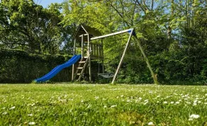 Westerduyn 5 vivenda familiar com grande jardim e equipamentos de playground - Image 3