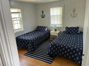 Sea views steps to Ridgevale Beach - Airy Cottage. Modern Amenities. Pet.linen - Image 4