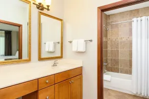 Wyndham Glacier Canyon |4BR/4BA King Suite w/ Balc - Image 5