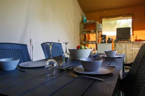 Recharge in nature and escape the hustle and bustle in our safari tent with a luxury bathroom. - Image 5