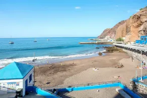 Holiday Home \"Playa Sardina\" near the Beach with Mountain View & Wi-Fi - Image 5
