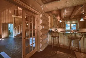 Executive Plus 44 - Majestic log Chalet With hot tub Sauna Heated Pool and Close to Activities - Image 2