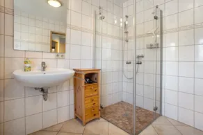 Ferienhaus \"Haus Janni\" mit Privatem Garten und WLAN - Image 3
