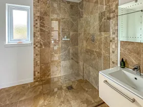 Lurch House - UKC6791 - Image 2