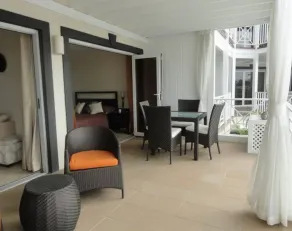 Lovely apartment with direct access to the pool - Image 4