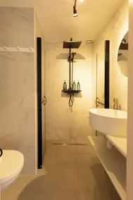 2 luxury holiday cottages in the beautiful Maximapark in Utrecht, Free parking  - Image 3