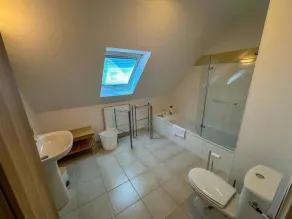 3BR Coastal Home with Garden & Terrace - Image 2