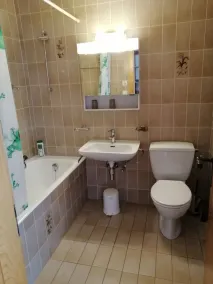 Stor solig lägenhet, fantastisk utsikt, pool, stort kök, 412 km från sluttningarna .... - Image 3