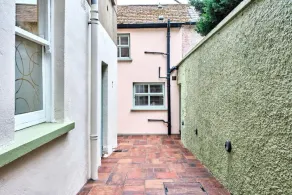 Clarence House - Image 4
