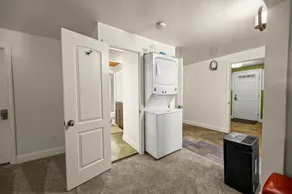 Alpine Court Chalet 4 Bedroom Home - Image 2