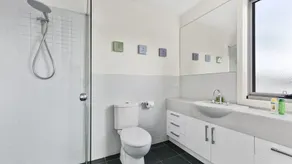 Esperanza - Image 3