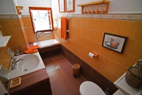 Traditionelle Villa Seagullstone mit Privatstrand und herrlicher Aussicht - Image 5
