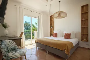 Divine Grimaud Villa with Spectacular Views & Private Pool - Image 5