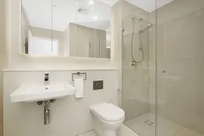 Experience serenity in this modern haven\nTrain/Ferry to City~Shops~Parking - Image 4