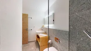 Schöne, 3½ Zimmerwohnung im 2. - Image 4